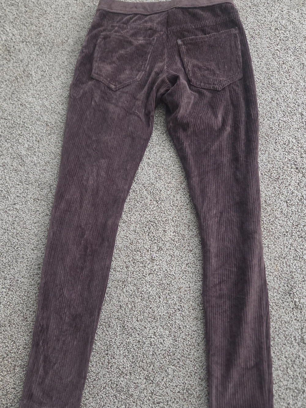 Women’s Corduroy Slim Jeans in Brown.